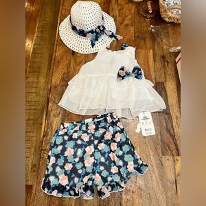 Pat Pat 3 piece outfit.  Shorts, top, hat. Size 2. NWT.